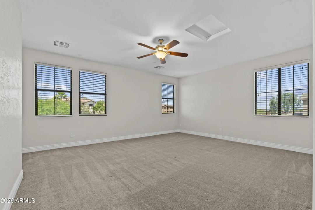 Real Estate Picture 36