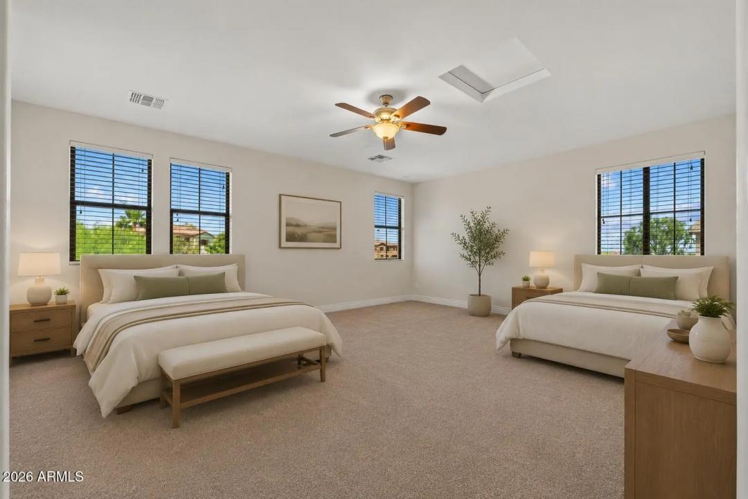 Real Estate Picture 43