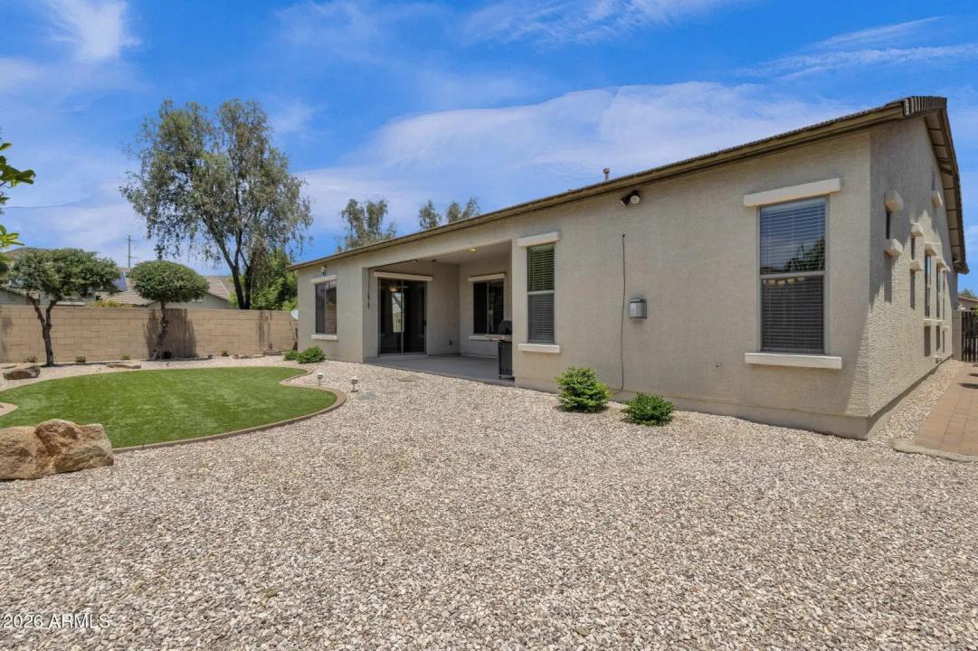 Real Estate Picture 40