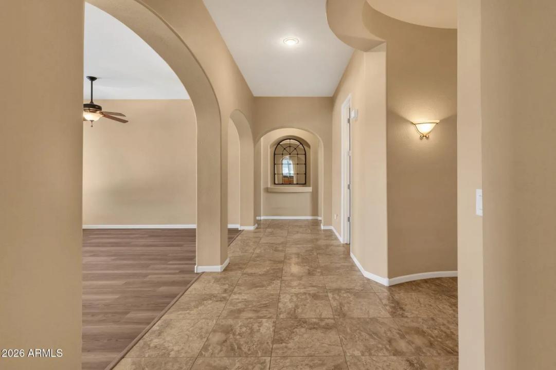 Real Estate Picture 5