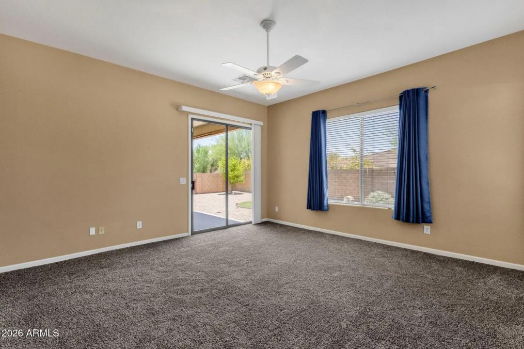 Real Estate Picture 18