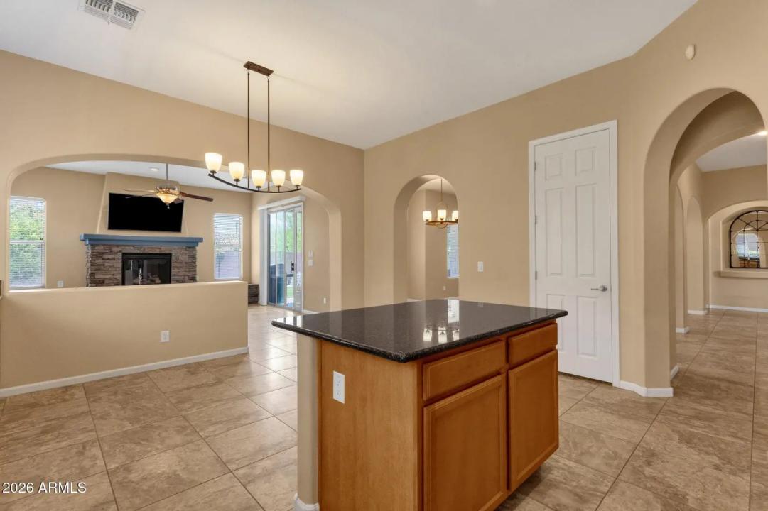 Real Estate Picture 13