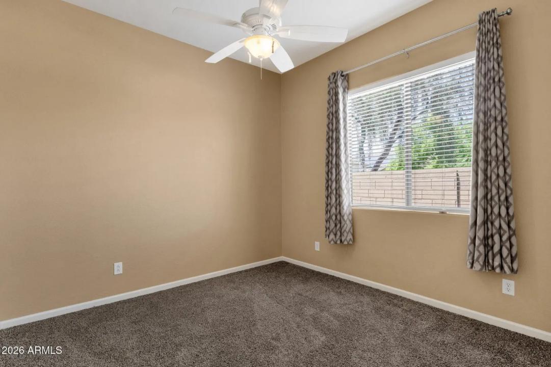 Real Estate Picture 25
