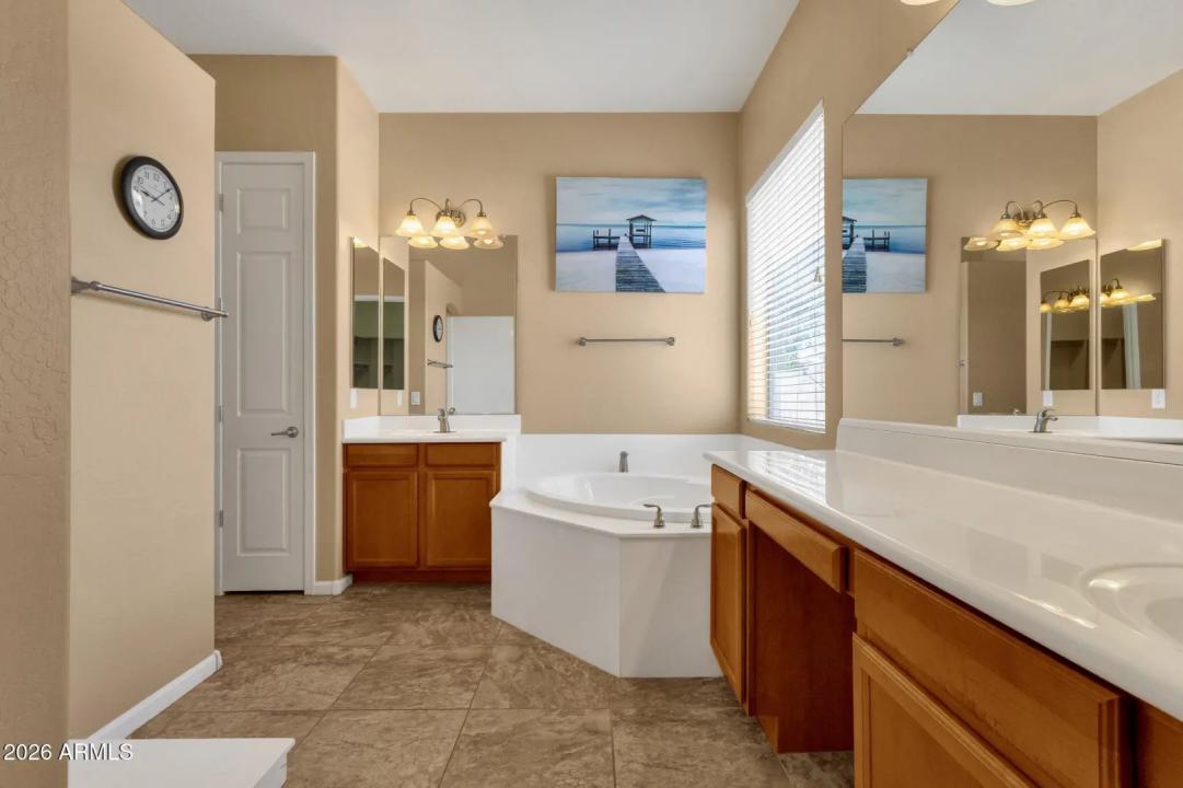 Real Estate Picture 21
