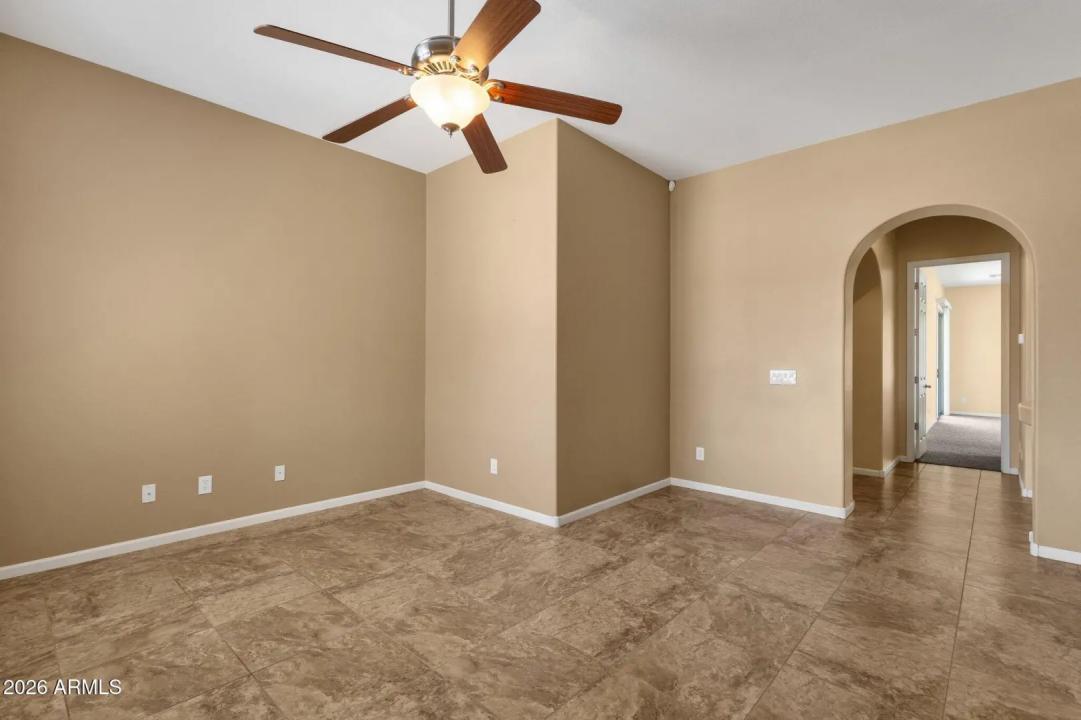Real Estate Picture 30