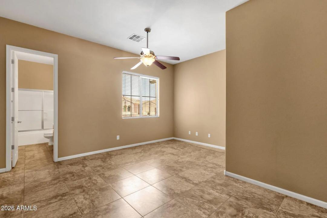 Real Estate Picture 27