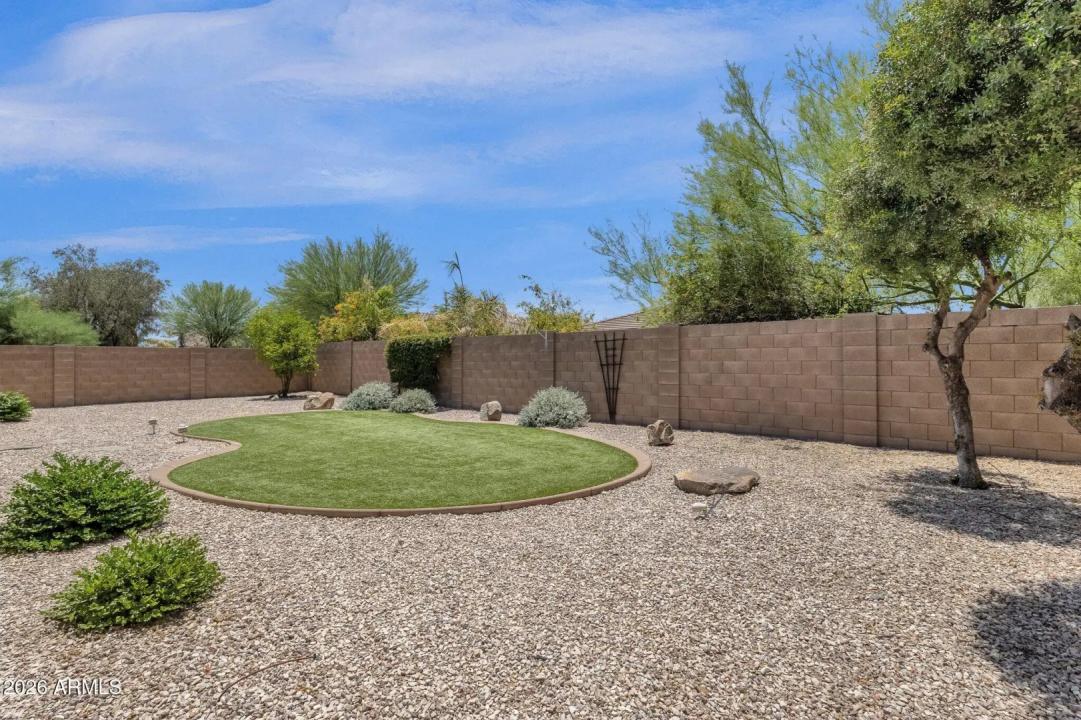 Real Estate Picture 37