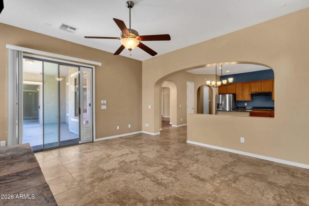 Real Estate Picture 17