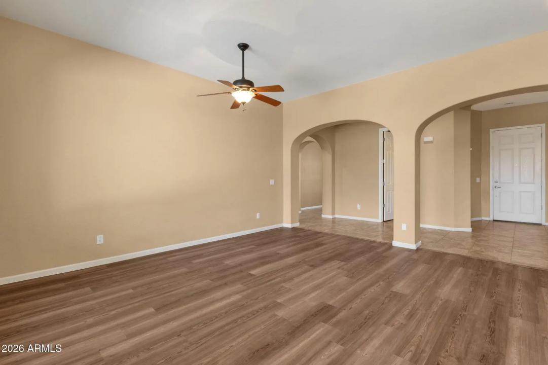 Real Estate Picture 6