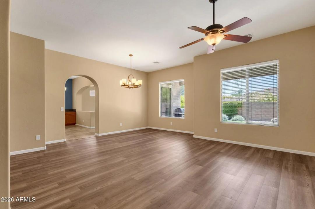 Real Estate Picture 7
