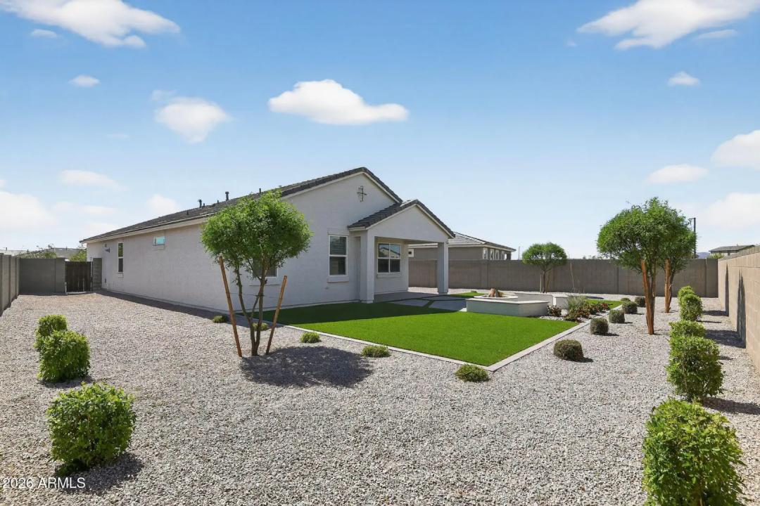 Real Estate Picture 33