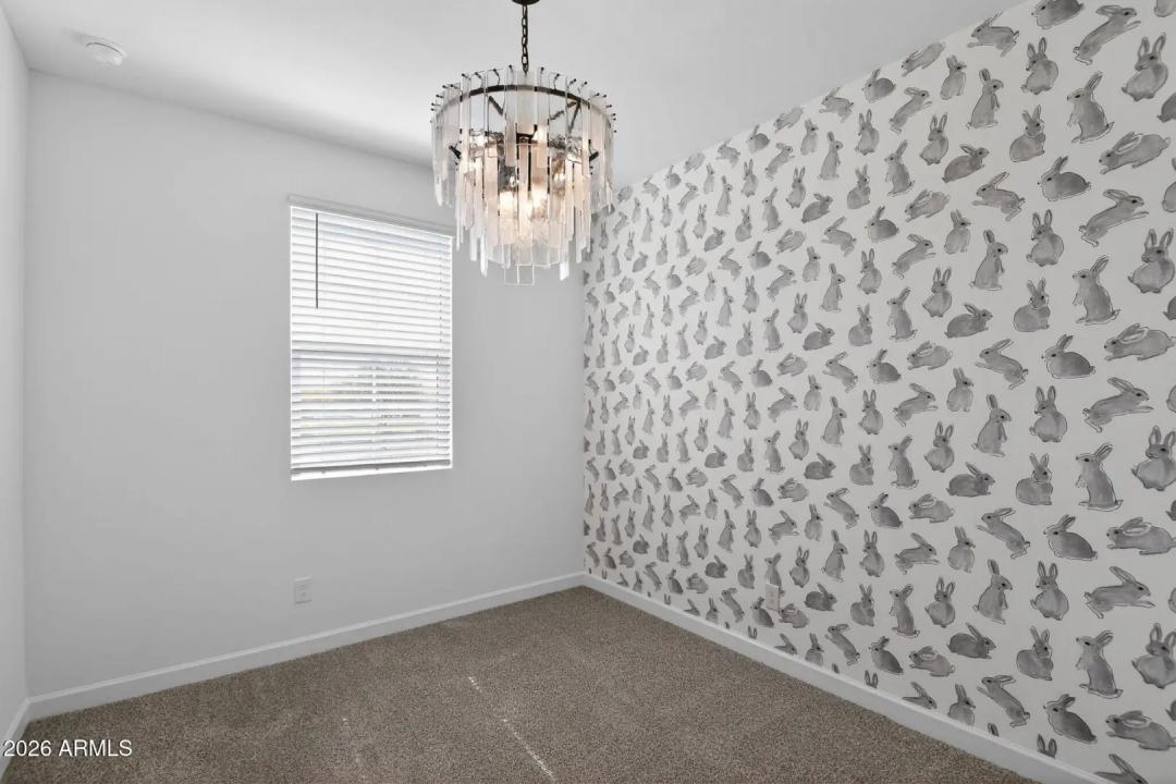 Real Estate Picture 25