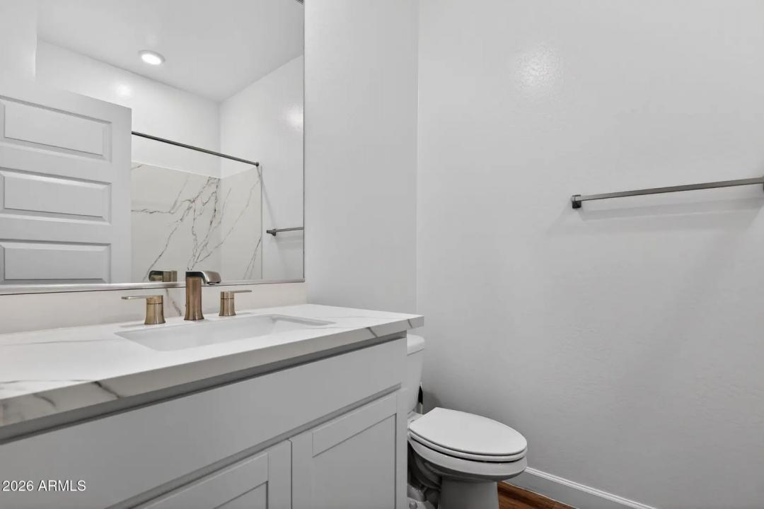 Real Estate Picture 28