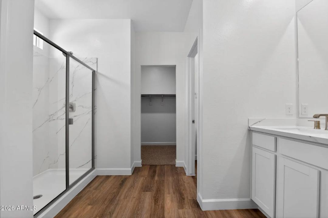 Real Estate Picture 18