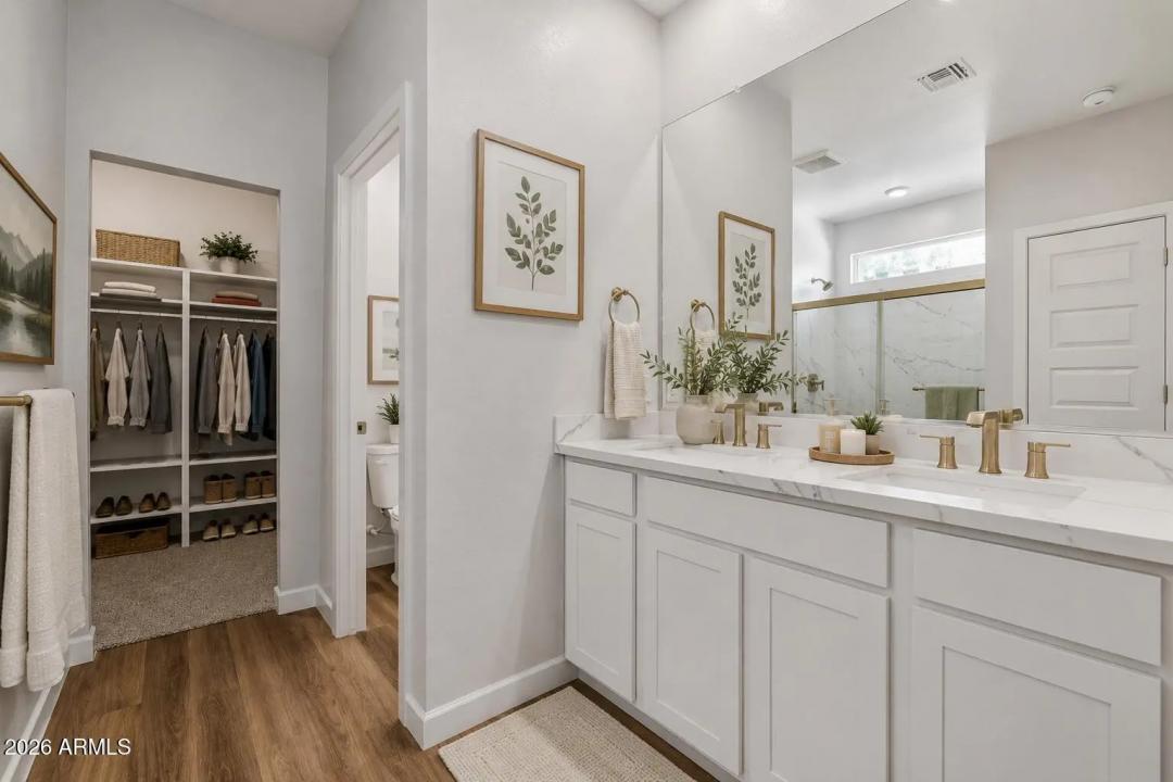 Real Estate Picture 19