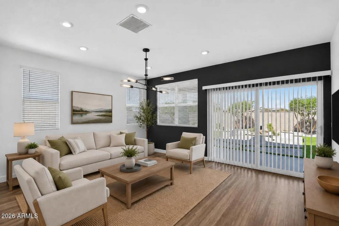 Real Estate Picture 13