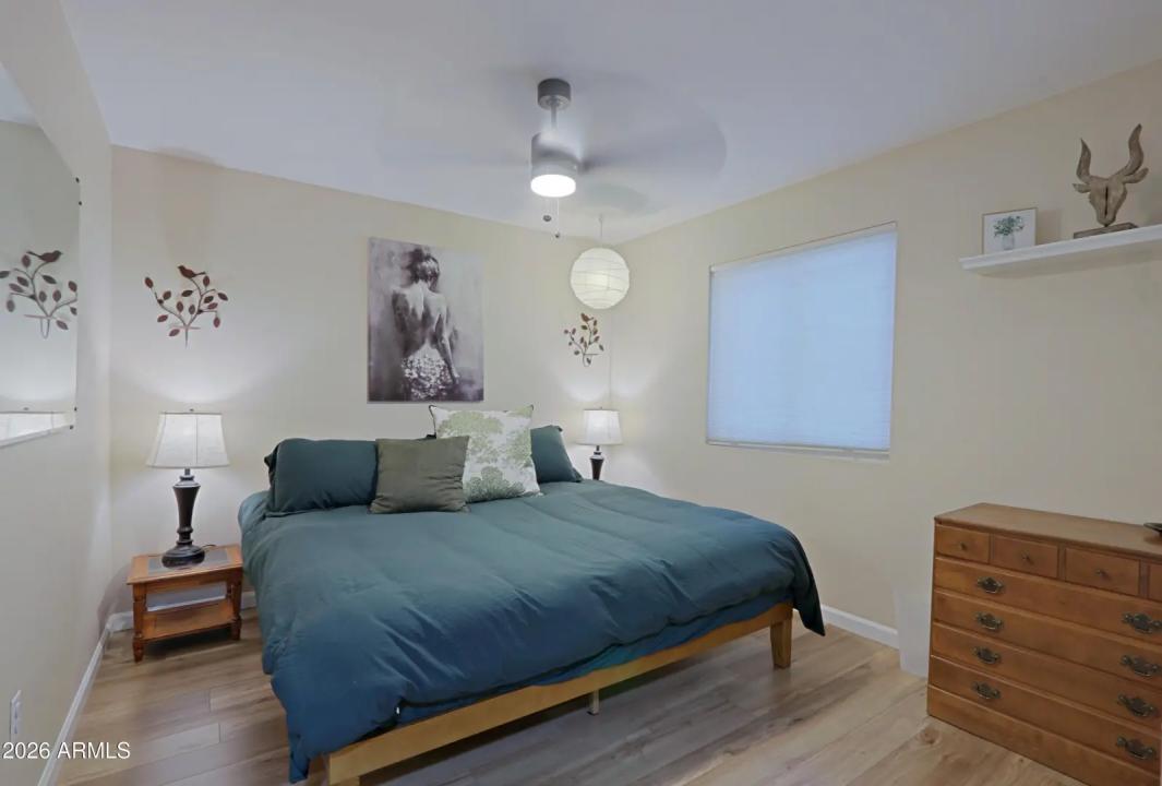 Real Estate Picture 32
