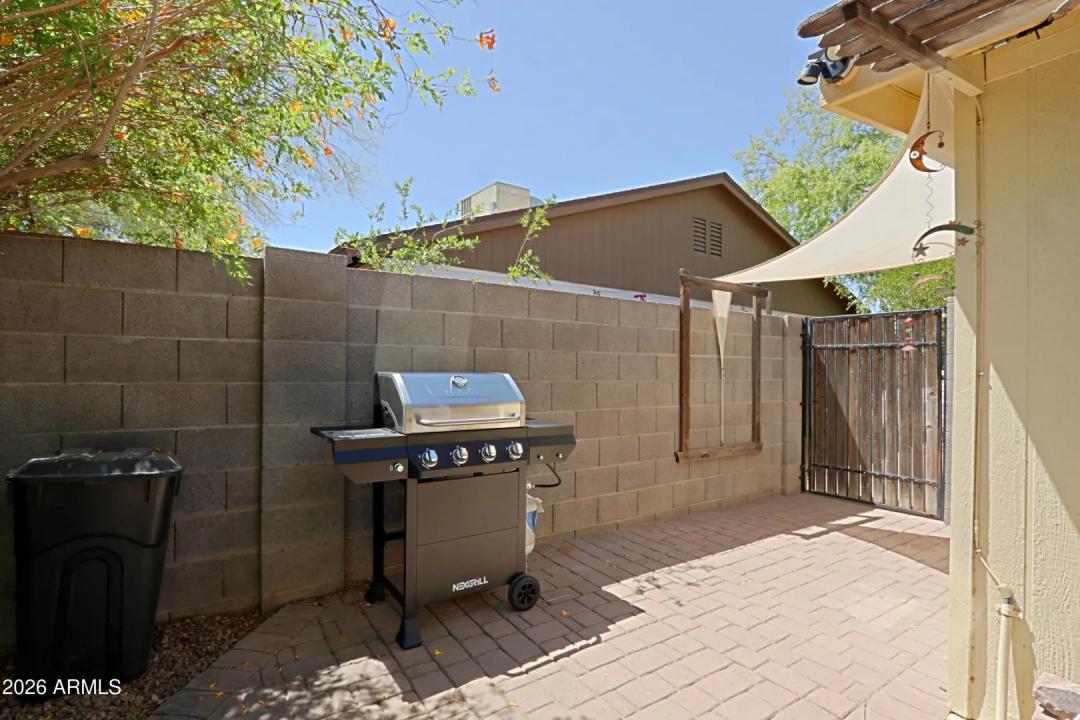 Real Estate Picture 43
