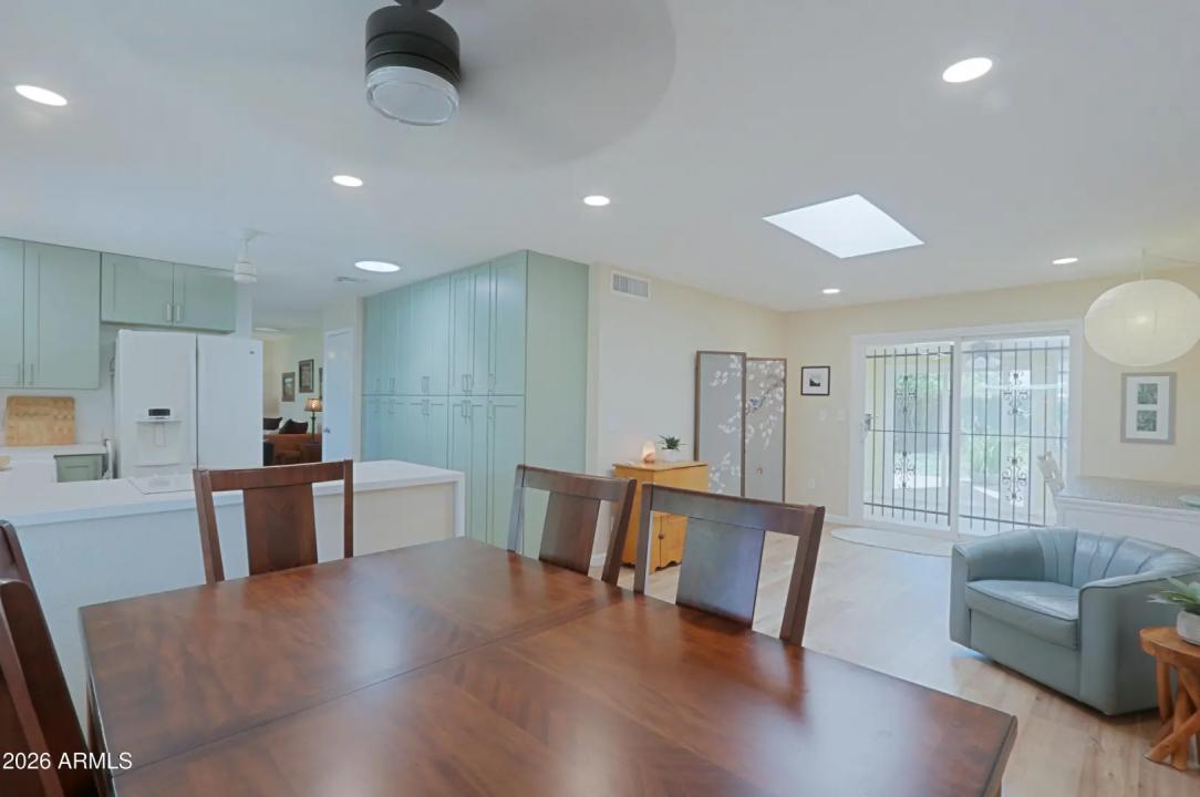 Real Estate Picture 13