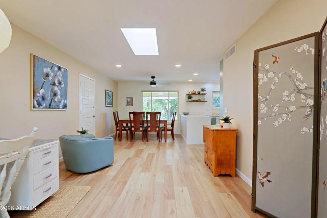 Real Estate Picture 15