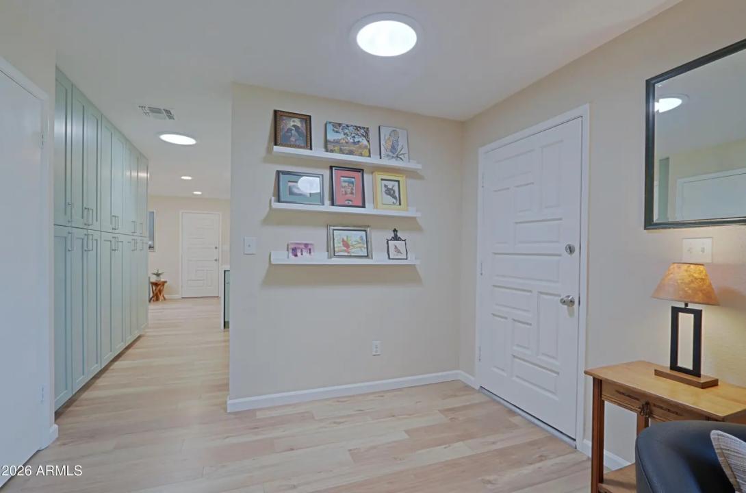 Real Estate Picture 16