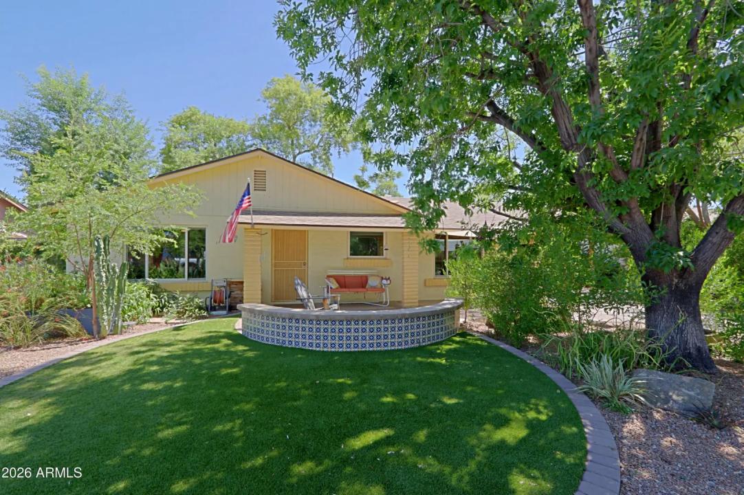 Real Estate Picture 2