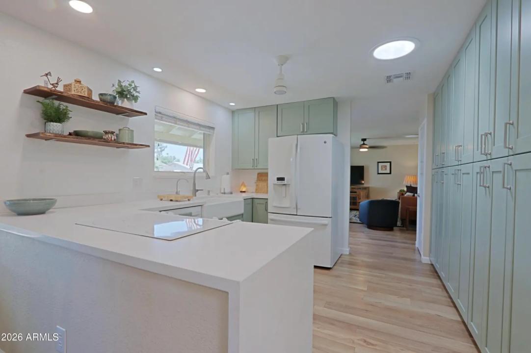 Real Estate Picture 1