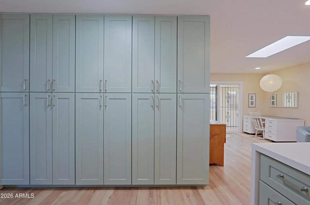 Real Estate Picture 9