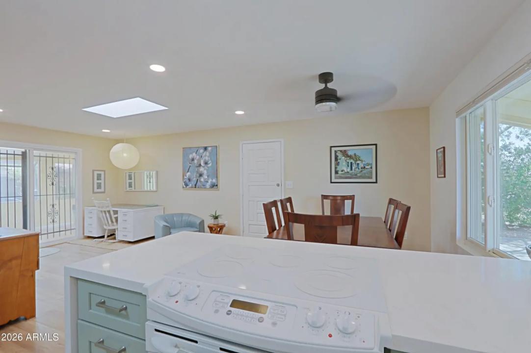 Real Estate Picture 10