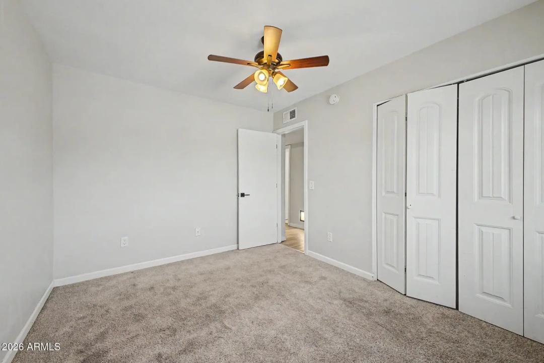 Real Estate Picture 23