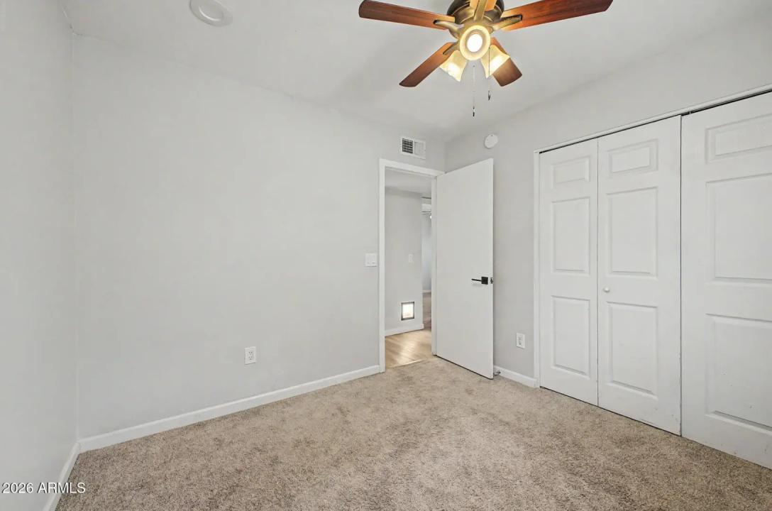 Real Estate Picture 25