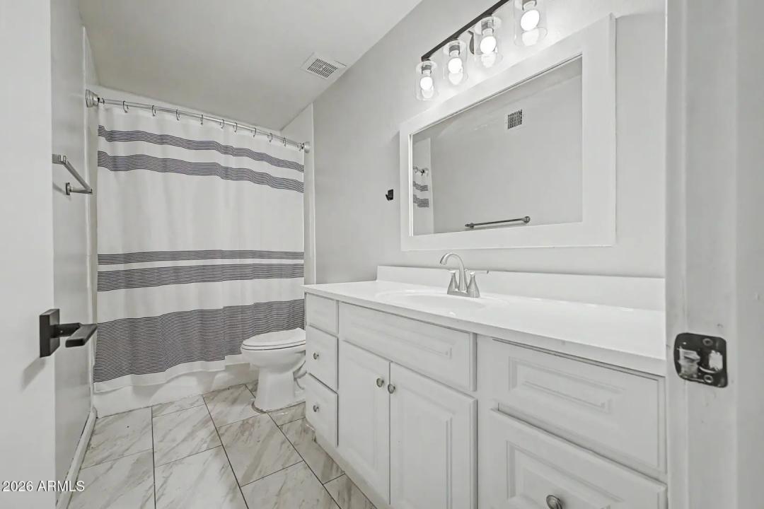 Real Estate Picture 26