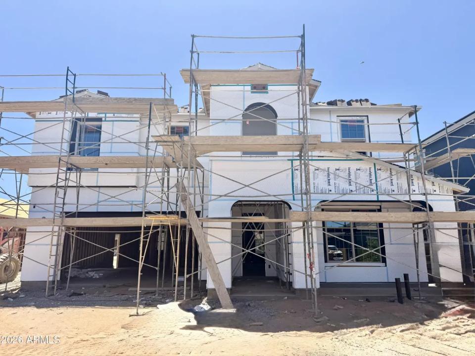 Real Estate Picture 2