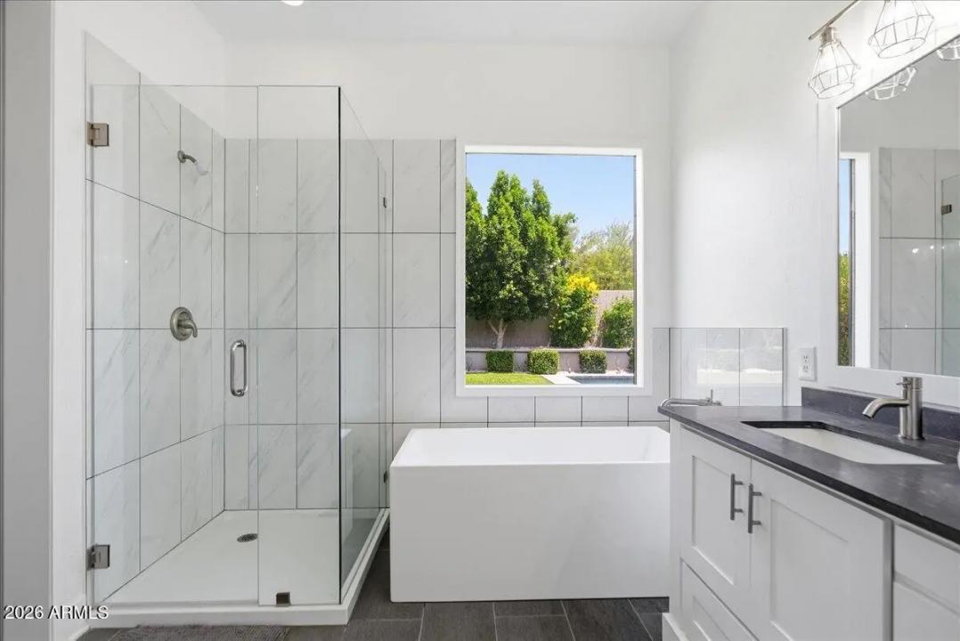 Real Estate Picture 22