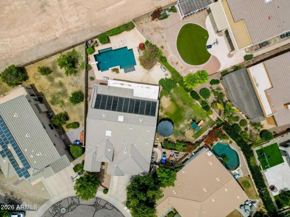 Real Estate Picture 35