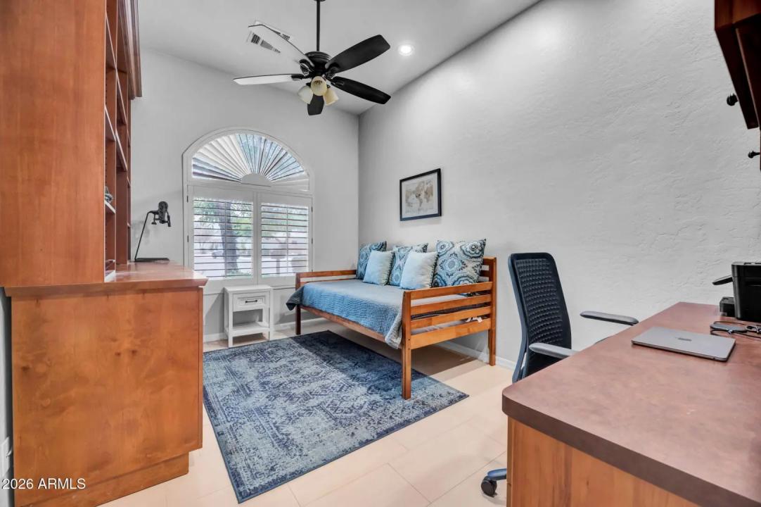 Real Estate Picture 21