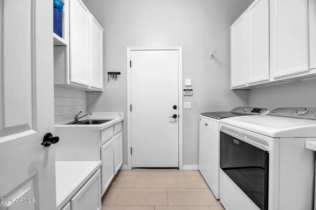 Real Estate Picture 20