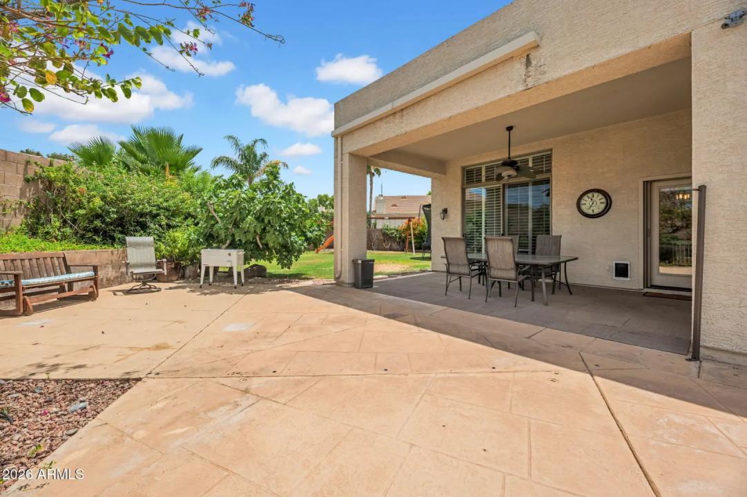 Real Estate Picture 32