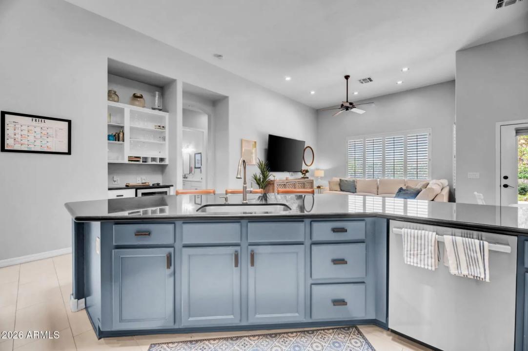 Real Estate Picture 8