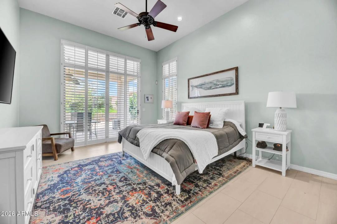 Real Estate Picture 16