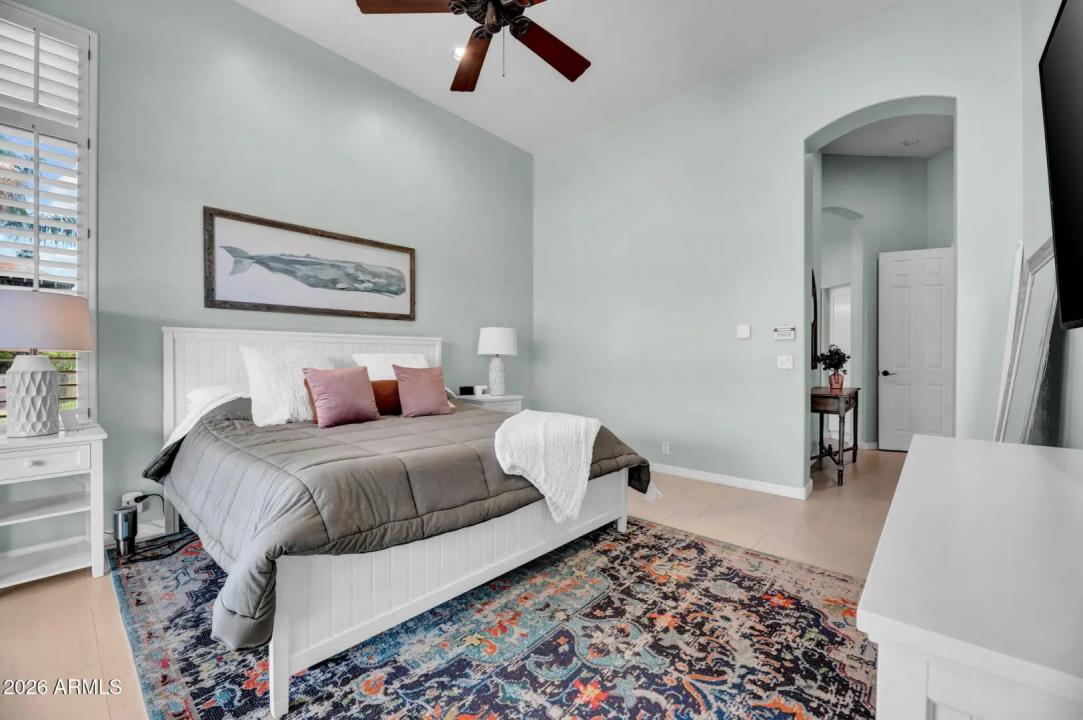 Real Estate Picture 17
