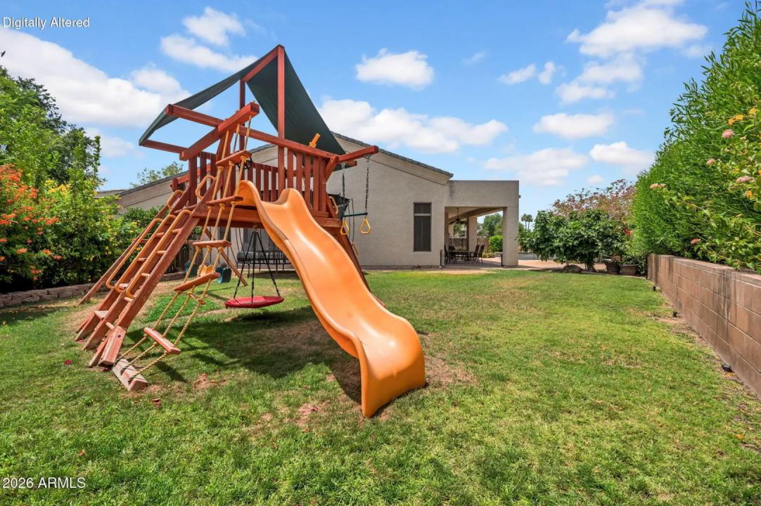 Real Estate Picture 29