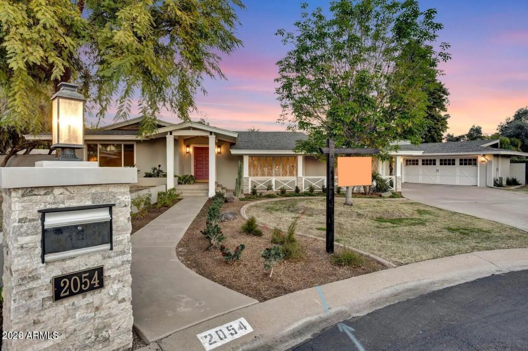 Real Estate Picture 1