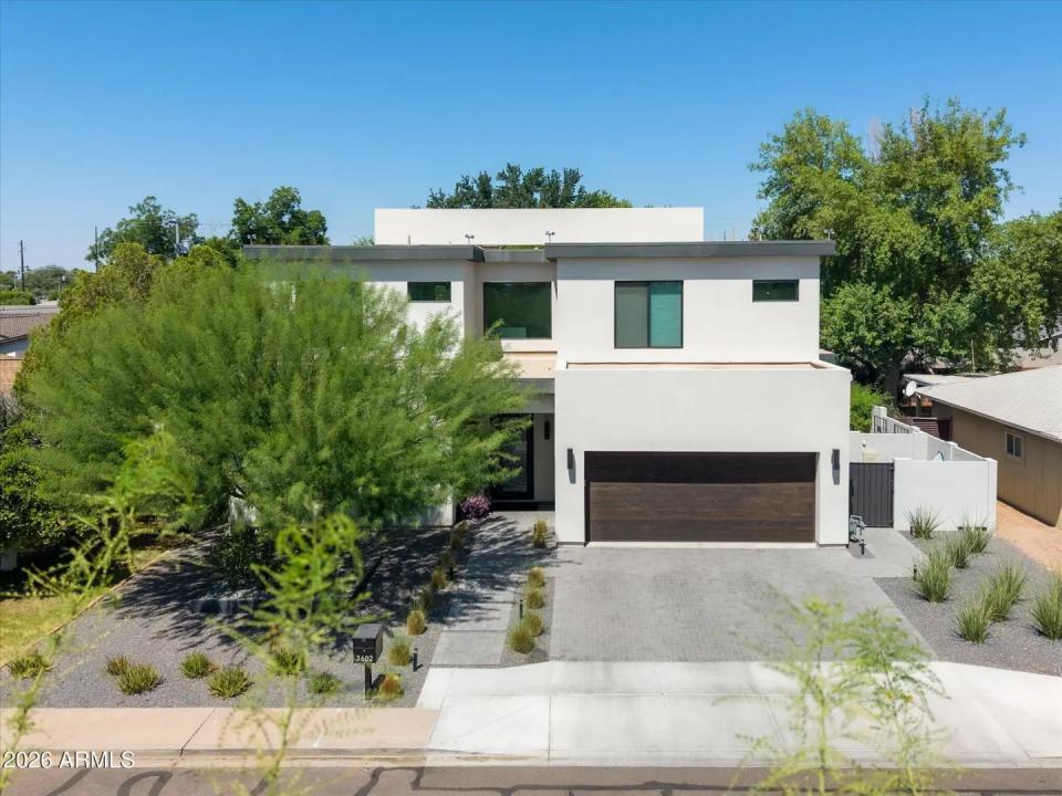Real Estate Picture 1