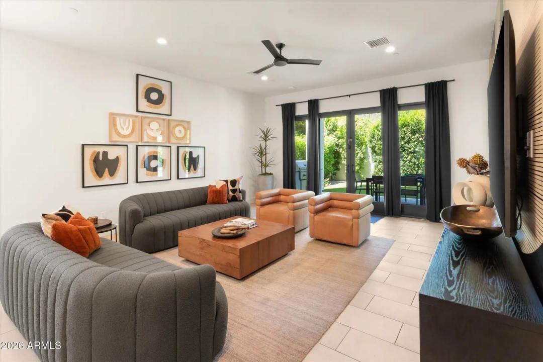 Real Estate Picture 17