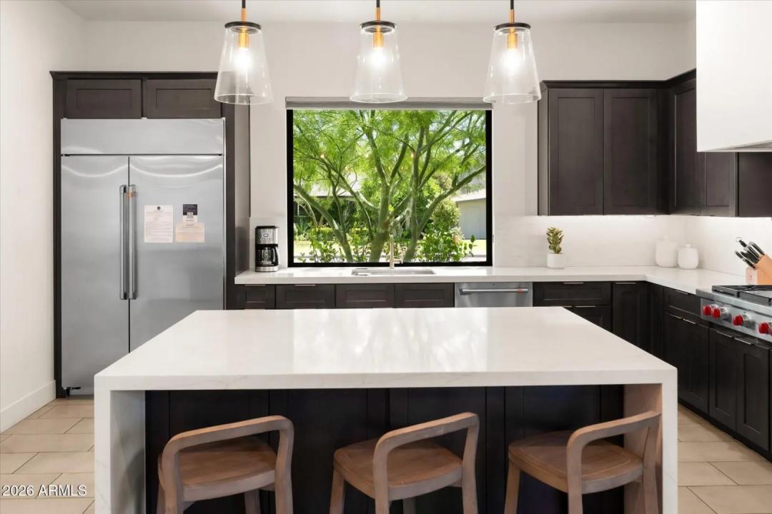 Real Estate Picture 9