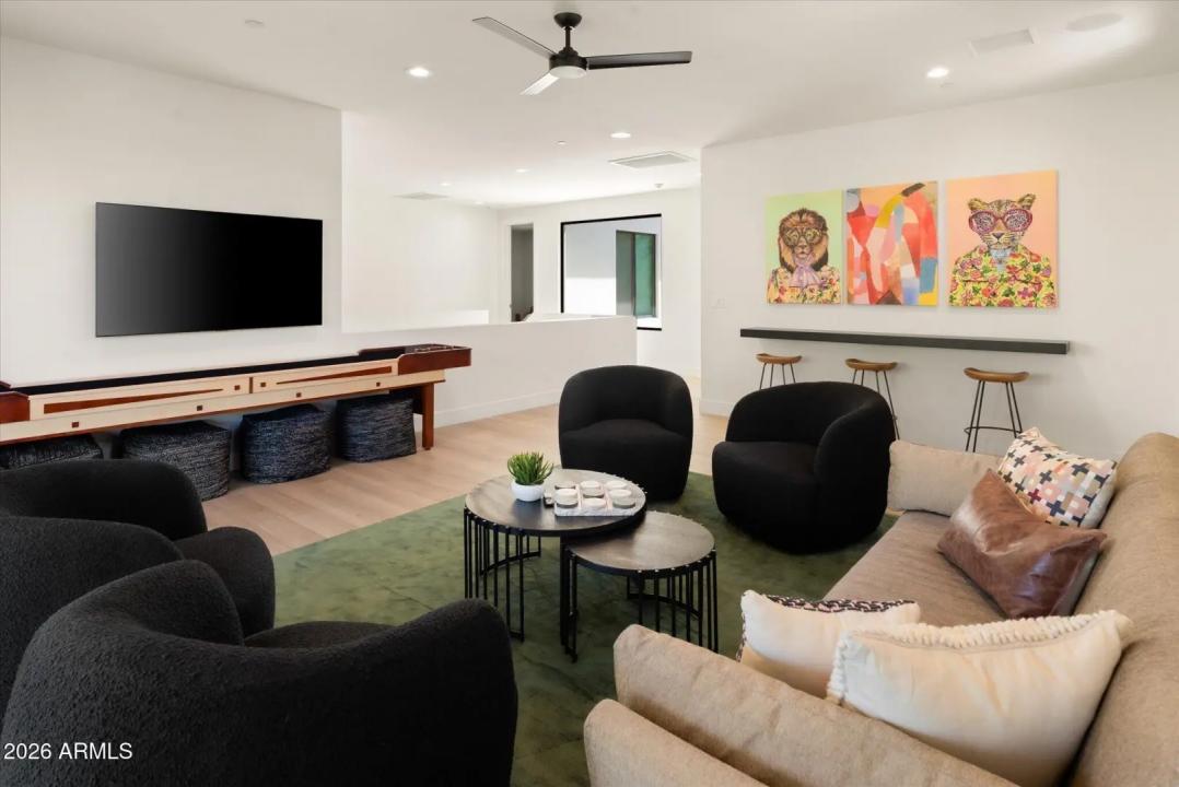 Real Estate Picture 35