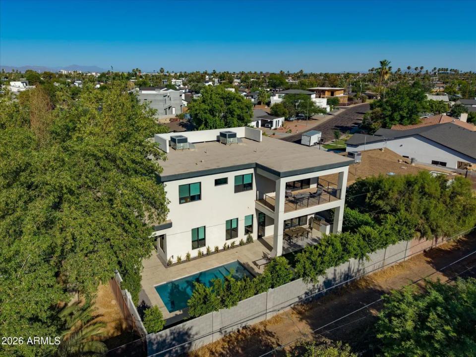 Real Estate Picture 70