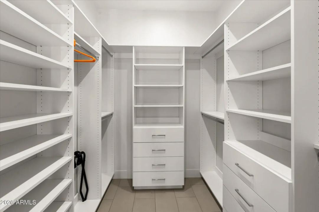 Real Estate Picture 28