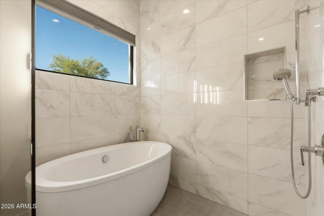 Real Estate Picture 26